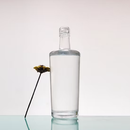 卸売 500 ミリリットル 700 ミリリットル 750 ミリリットル 1000 ミリリットルガラス酒ボトルスピリッツウォッカラムテキーラウイスキーラウンド空のガラスボトル木製キャップ