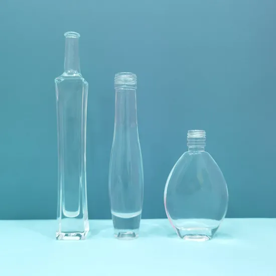 500 ミリリットル 700 ミリリットル 750 ミリリットルクリアエンボスカスタムロゴガラスボトルラム/テキーラ/ジン/ブランデー/ラム/ウイスキー/ウォッカ用